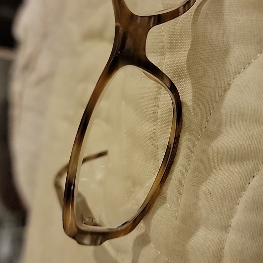 Gucci Frames - image 5